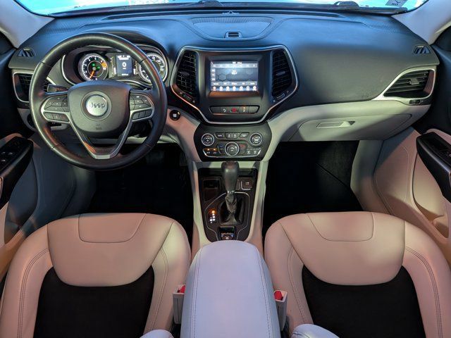Used 2021 Jeep Cherokee Latitude Plus w/ Sun & Sound Group FWD image 12