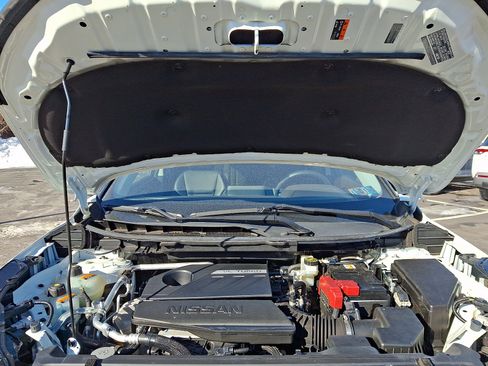 Used 2023 Nissan Rogue SV image 26