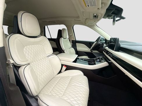 Used 2020 Lincoln Aviator Black Label w/ Dynamic Handling Package image 34