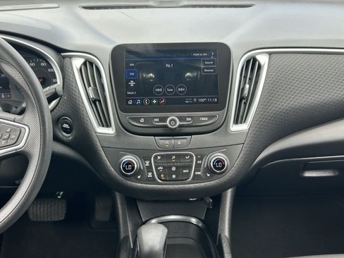 Certified 2024 Chevrolet Malibu LT FWD image 17