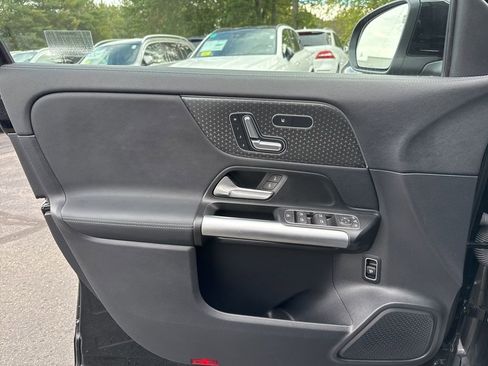 Certified 2024 Mercedes-Benz GLA 250 4MATIC image 14