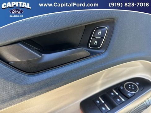 Certified 2025 Ford Maverick Lariat w/ 4K Tow Package AWD/4WD image 19