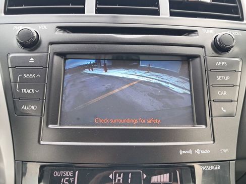 Used 2014 Toyota Prius V Three image 15