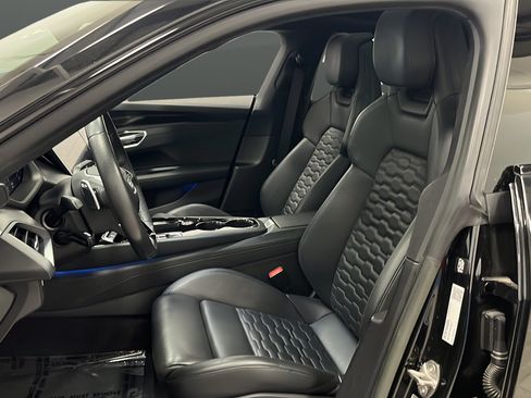 Used 2022 Audi e-tron GT Prestige w/ Prestige Package AWD/4WD image 9