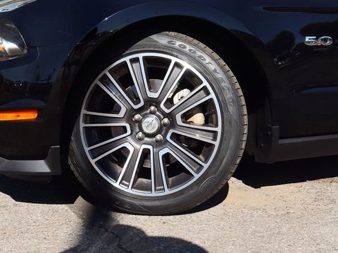 Used 2011 Ford Mustang GT Premium w/ Comfort Pkg image 5