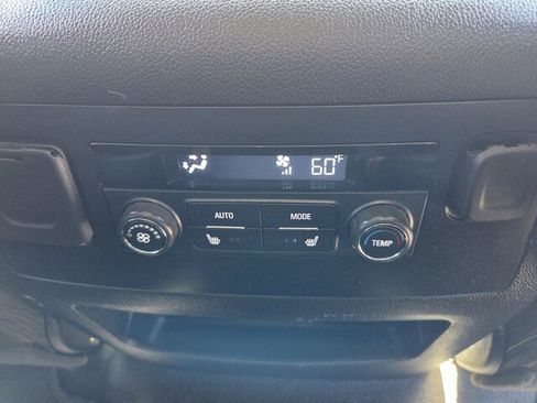 Used 2020 GMC Yukon SLT image 21