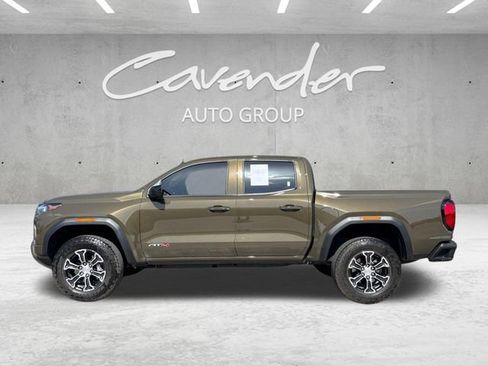 Used 2025 GMC Canyon AT4 w/ AT4 Premium Package AWD/4WD image 16