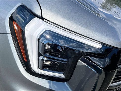 Used 2026 GMC Terrain AT4 w/ Convenience Package III AWD/4WD image 30