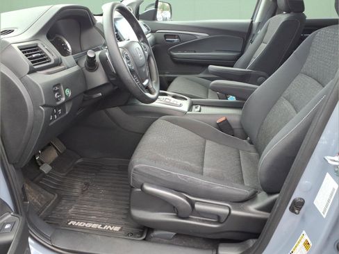 Used 2023 Honda Ridgeline Sport image 20