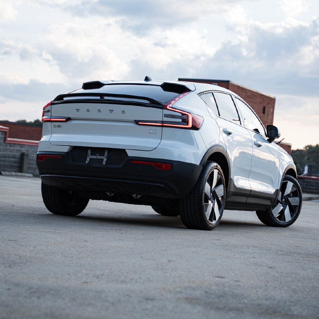 Certified 2023 Volvo C40 P8 Recharge Plus w/ Climate Package AWD/4WD image 7