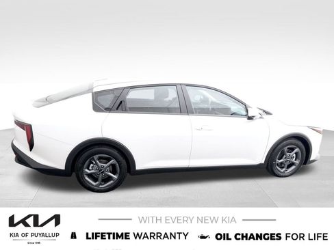 New 2026 Kia K4 FWD image 4