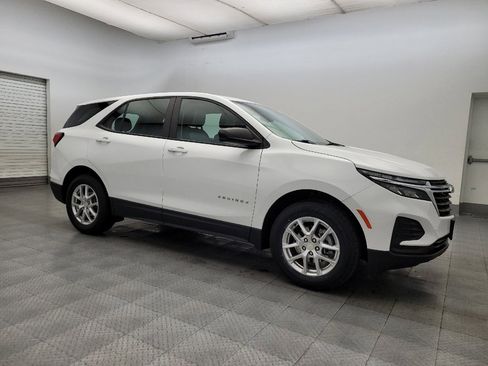 Used 2022 Chevrolet Equinox LS image 11