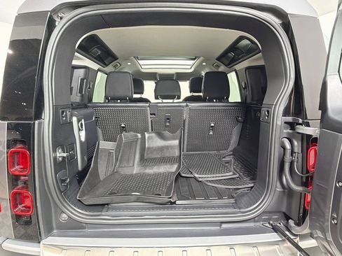 Certified 2020 Land Rover Defender 110 SE AWD/4WD image 27