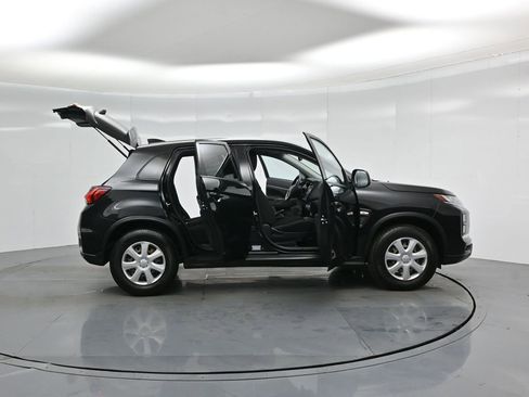 Used 2021 Mitsubishi Outlander Sport ES image 4