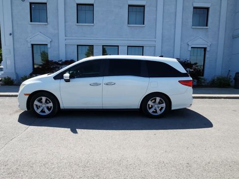 Used 2019 Honda Odyssey EX-L image 2