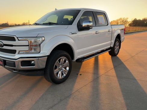 Used 2018 Ford F150 Lariat w/ Equipment Group 502A Luxury image 5