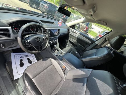Used 2018 Volkswagen Atlas SE AWD/4WD image 12