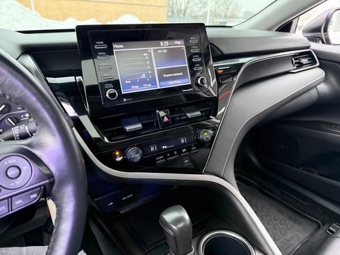 Used 2024 Toyota Camry SE w/ Cold Weather Package image 25