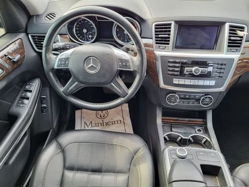 Used 2013 Mercedes-Benz GL 450 4MATIC w/ Premium 1 Pkg image 14