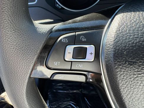 Used 2017 Volkswagen Jetta S image 15