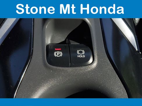 Used 2023 Toyota Corolla Cross XLE image 31