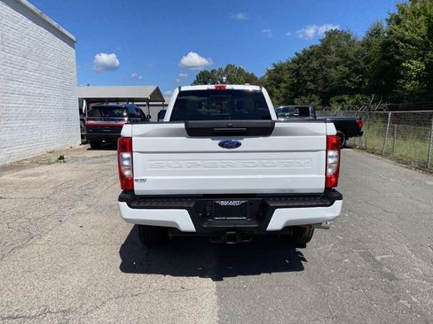 Used 2021 Ford F250 Lariat w/ Chrome Package image 3