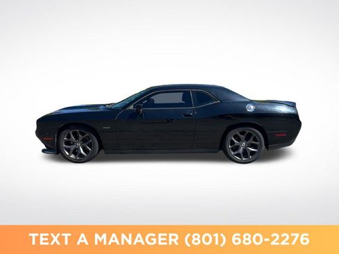 Used 2019 Dodge Challenger R/T RWD image 2