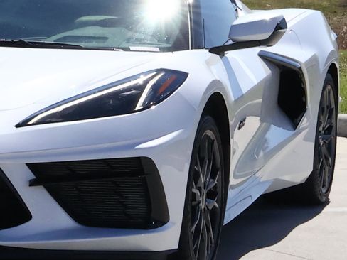 Used 2023 Chevrolet Corvette Stingray Premium Conv image 10