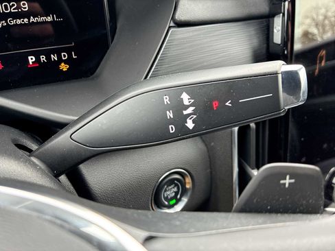 Certified 2025 GMC Acadia Elevation w/ Elevation Premium Package image 16