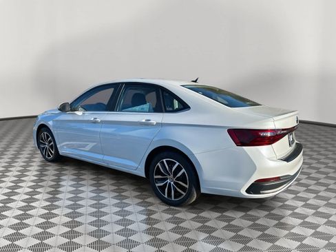 New 2026 Volkswagen Jetta SE image 5