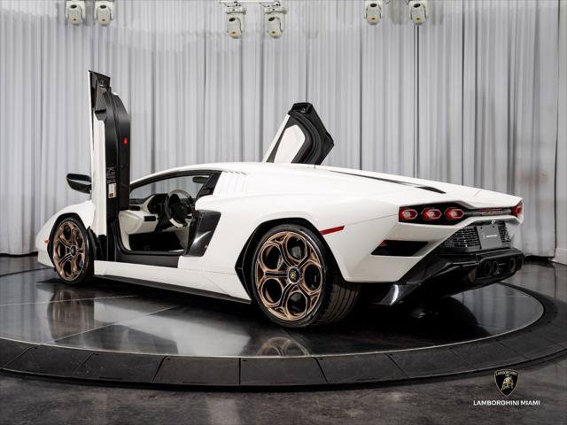 Used 2022 Lamborghini Aventador Countach AWD/4WD image 26