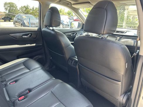 Used 2015 Nissan Rogue SL w/ SL Premium Package image 20