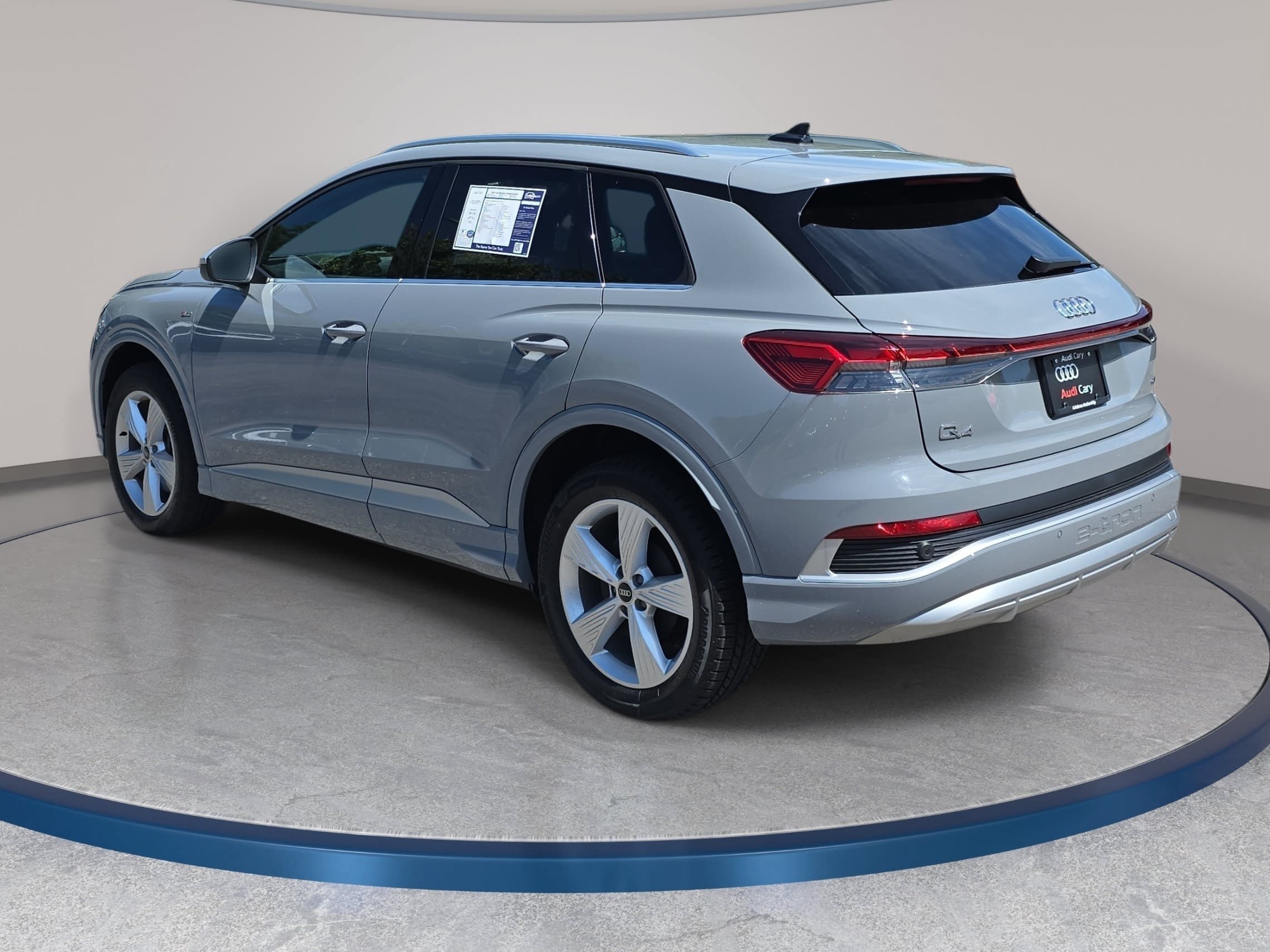 Used 2023 Audi Q4 e-tron Premium w/ Convenience Package AWD/4WD image 7