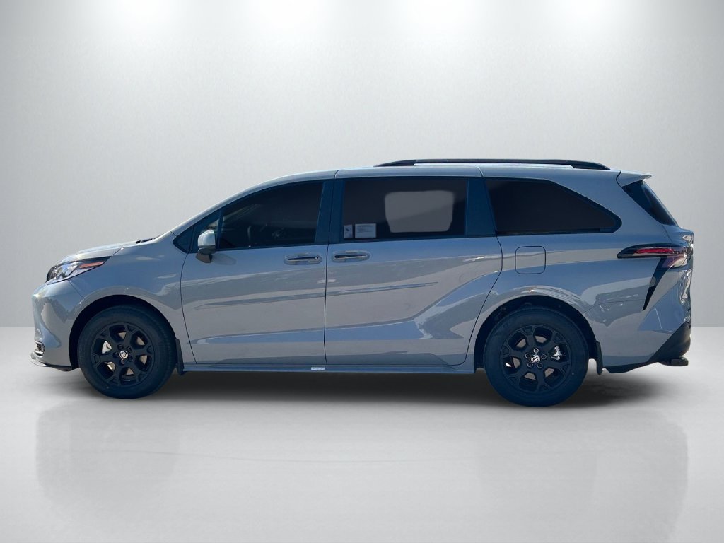 New 2026 Toyota Sienna XLE Woodland Edition AWD/4WD image 8