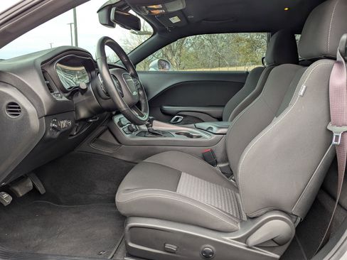 Used 2023 Dodge Challenger R/T image 9