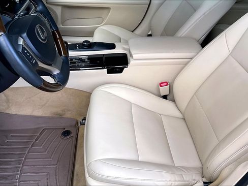 Used 2013 Lexus ES 350 w/ Premium Pkg image 16