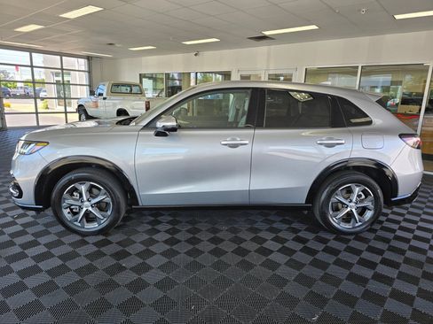 Used 2024 Honda HR-V EX-L image 6