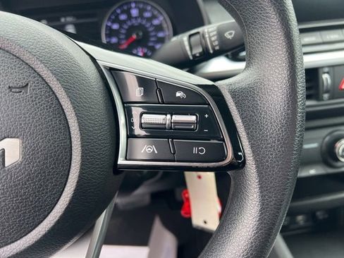 Certified 2022 Kia Forte LXS w/ LXS Technology Package image 15