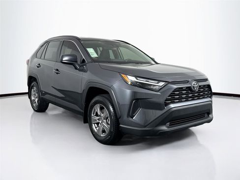 Certified 2025 Toyota RAV4 LE AWD/4WD image 9