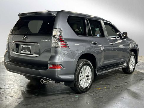 Used 2023 Lexus GX 460 Premium w/ Premium Plus Package image 7