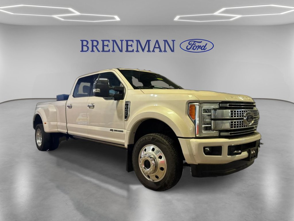 Used 2019 Ford F450 Platinum w/ Platinum Ultimate Package AWD/4WD image 3