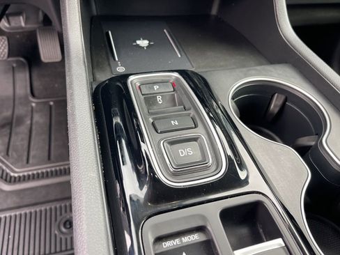 Used 2025 Honda Pilot EX-L image 15