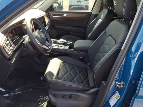 New 2026 Volkswagen Atlas SE image 11