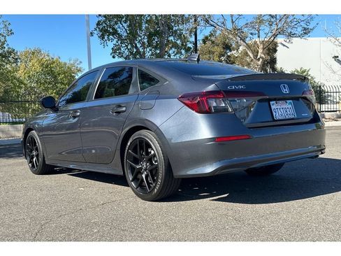 Used 2025 Honda Civic Sport image 3