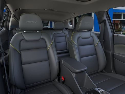 New 2025 Chevrolet Trax ACTIV w/ Sunroof Package image 42