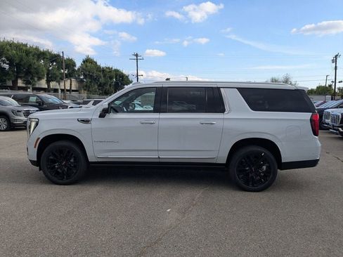 New 2026 GMC Yukon XL Denali w/ Sun & Power Step Package AWD/4WD image 8
