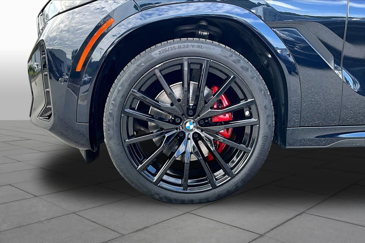 Used 2024 BMW X6 xDrive40i w/ Premium Package AWD/4WD image 11