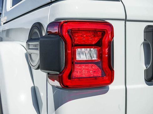 New 2026 Jeep Wrangler Unlimited Rubicon image 7