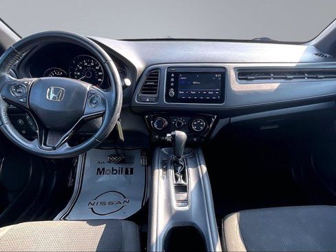 Used 2019 Honda HR-V Sport image 17