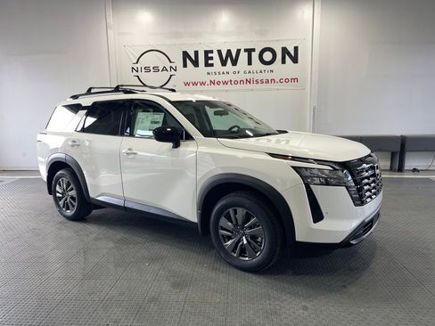 New 2026 Nissan Pathfinder SV FWD image 1